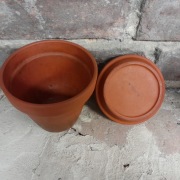 Doniczka Spang Niemcy podobna do modelu IKEA INGEFÄRA 502.580.40