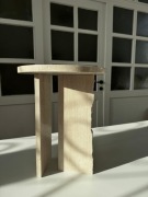 Stoliki z trawertynu