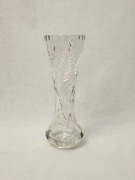 Wysoki wazon kryształowy szlifowany – elegancki vintage