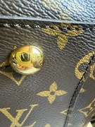 Torebka Louis Vuitton model Montaigne