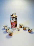 Karafka porcelanowa Japonia + 6 kieliszków, zestaw.