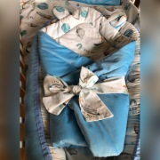 Rożek becik otulacz VELVET KOSMOS baby blue