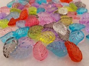 Promocja Koraliki liście listki akrylowe 100szt Mix kolorów