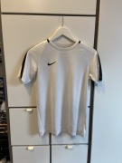 Koszulka sportowa Nike biała 13-15 lat