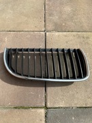GRILL NERKA ATRAPA PRAWA BMW E90 7120008