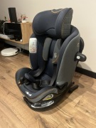 Fotelik samochodowy obrotowy Joie i-spin grow signature 360