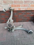 Zwrotnica przód lewy wahacze Audi A6 C8 4k0407559d