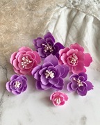 Zestaw dekoracyjnych kwiatów do scrapbookingu i makramy