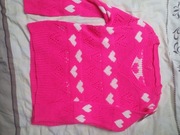 Sweterek różowy w serduszka