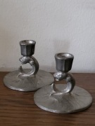 Para świeczników na wąską świeczkę, ryby, pierwsza połowa XX wieku