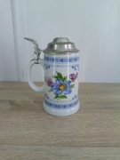 Kufel porcelanowy z cynową pokrywką – Lichte, Made in GDR (NRD)