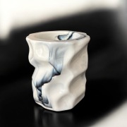 Świecznik z żywicy "kamienny" h 8,3 cm