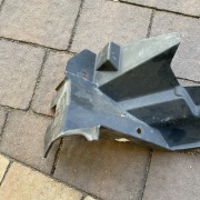 Kierownica powietrza Toyota Tundra 2022 16595F4010, 16595-F4010