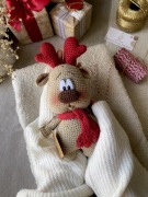 Pluszowa zabawka renifer na szydełku. Handmade maskotka świąteczna