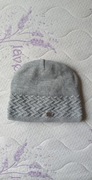 Popielata czapka damska ocieplana polarem firmy Moraj 