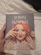 Tajniki paznokci red lipstick monster