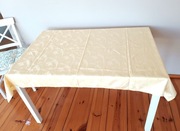 100x155 kremowy beżowy obrus w delikatne wzory wzorki na stół ecru