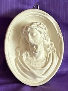 płaskorzeźba Chrystusa Z masy gipsowej