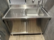 Stół ze zlewem nierdzewny.Robiony na zamówienie 