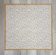 Serwetka świąteczna złote gwiazdki na białym tle 84x84cm