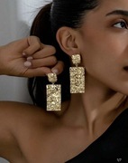 Złote kolczyki hit tego sezonu