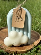 Świeca sojowa ręcznie robiona.