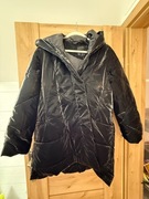 Pikowany czarny płaszcz mohito