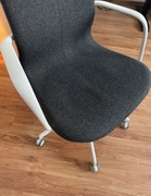 IKEA LANGFJALL Krzesło biurowe z podłokietnikami