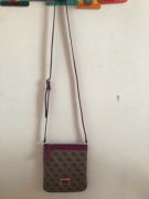 TOREBKA W MONOGRAM GUESS 