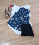 Niebieska koszula damska rozmiar XL ze wzorem bez rękawków na lato