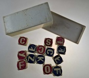 Klocki litery układanka logiczna z czasów PRL