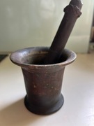 Stary mosiężny moździerz vintage