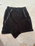 Czarna mini basic zamki asymetryczna 164