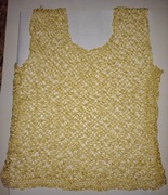 Letnia dziewczęca bluzeczka.