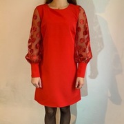 Sukienka z błyszczącymi rękawami cekiny S