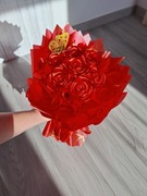 Bukiet z czewonych róż ze wstążki, Czerwone róże, Walentynki 