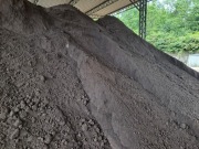 Ziemia czarnoziem Kraków, humus, ziemia siana, transport mała wywrotka