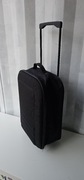 Walizka podróżna na kółkach czarna