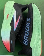 Buty do biegania Brooks Hyperion Max 2.