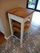 Szafka w stylu prowansalskim