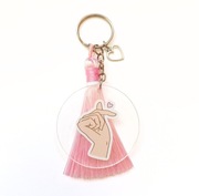 Brelok koreańskie serce z frędzlem