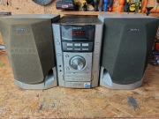 Wieża Sony z głośnikami 