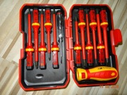 Wkrętaki izolowane  1000V 13 elementów dla elektryka 