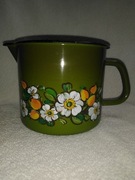 Emaliowany garnuszek z rączką 