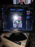 Monitor Hyundai X93S jak nowy