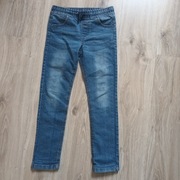 Jeansy joggersy 134 wąskie na szczupłego chłopca