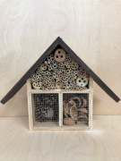 Hotel domek ul budka dla owadów pszczół murarek