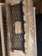 Kratka atrapa zderzaka oryginał BMW G20 G21 m pakiet 8069368 radar