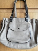 Torebka firmowa z naturalnej skóry. 