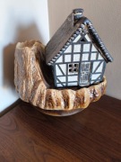 Porcelanowy domek z wodospadem - Polecam